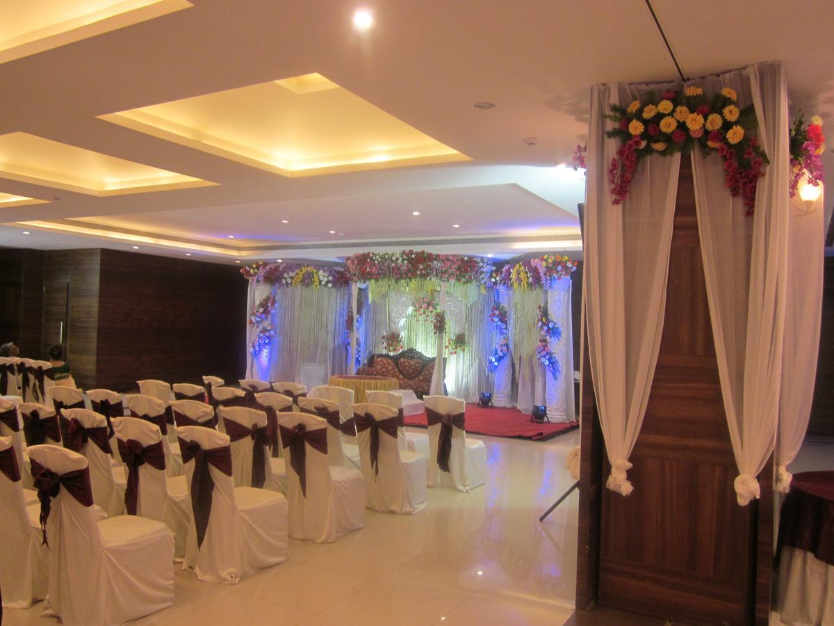 Vijaya Tej Clarks Inn Patna  Exterior photo